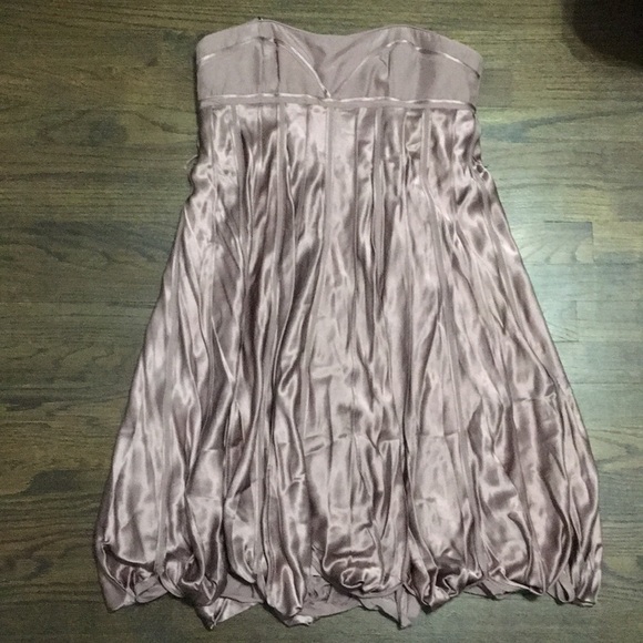 Gorgeous BCBG RUNWAY Dress - Picture 4 of 8